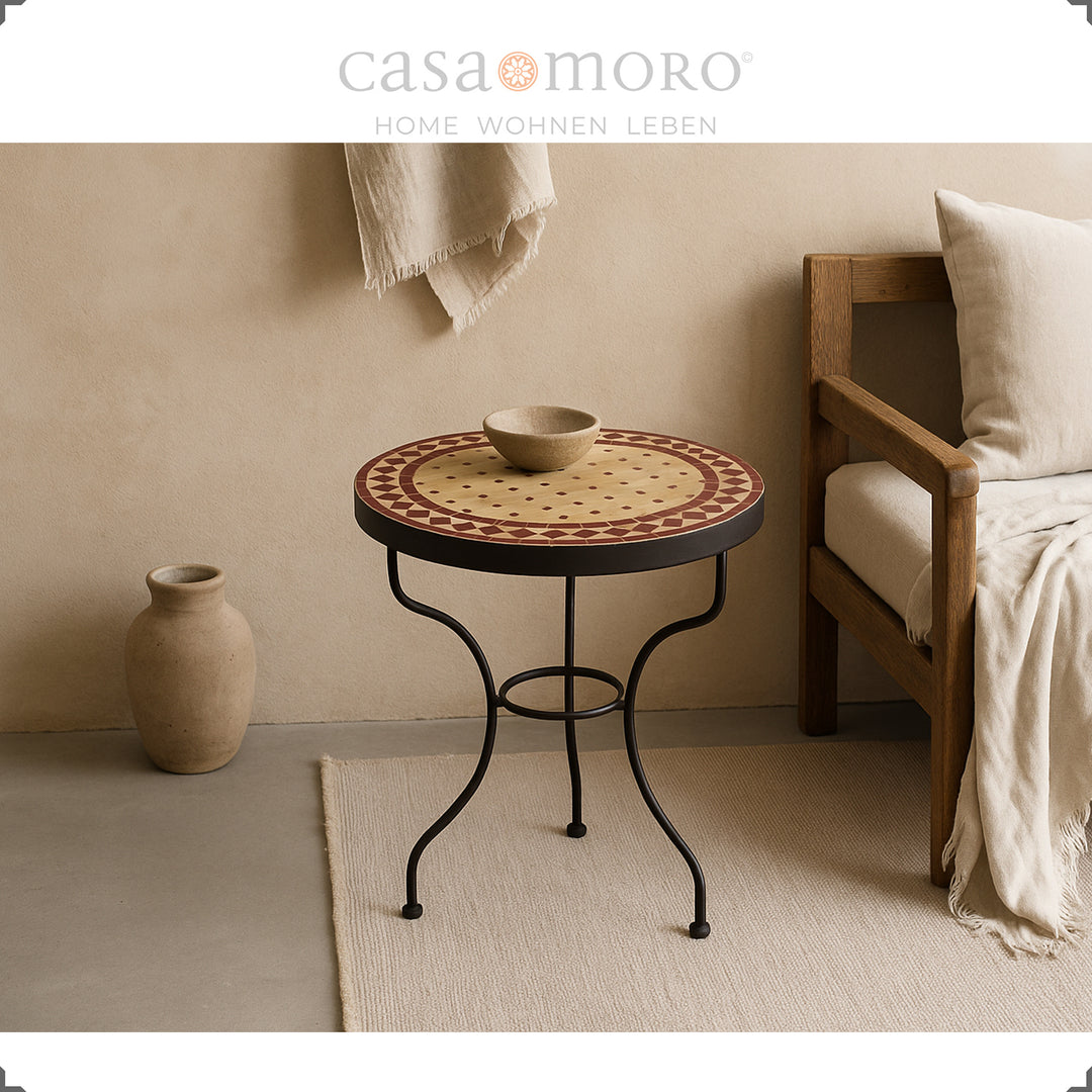 Easy-care side table with a clear varnish-sealed frame that can be set up to protect it from frost