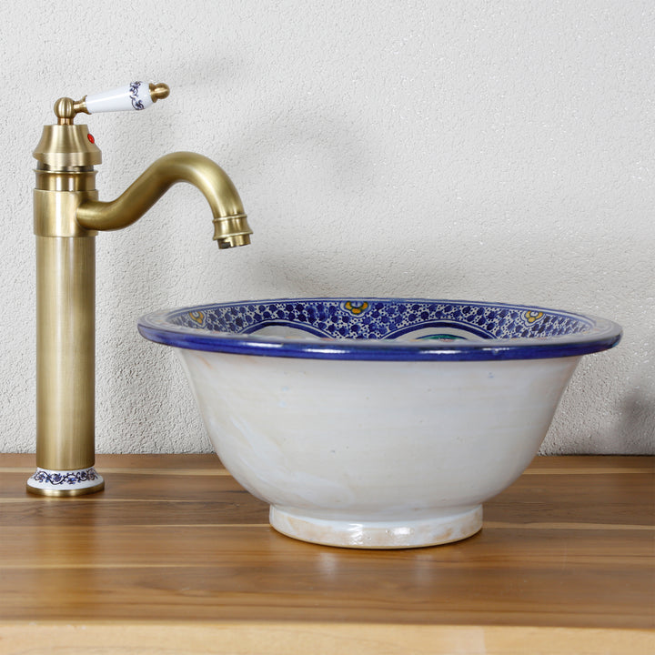 Moroccan washbasin