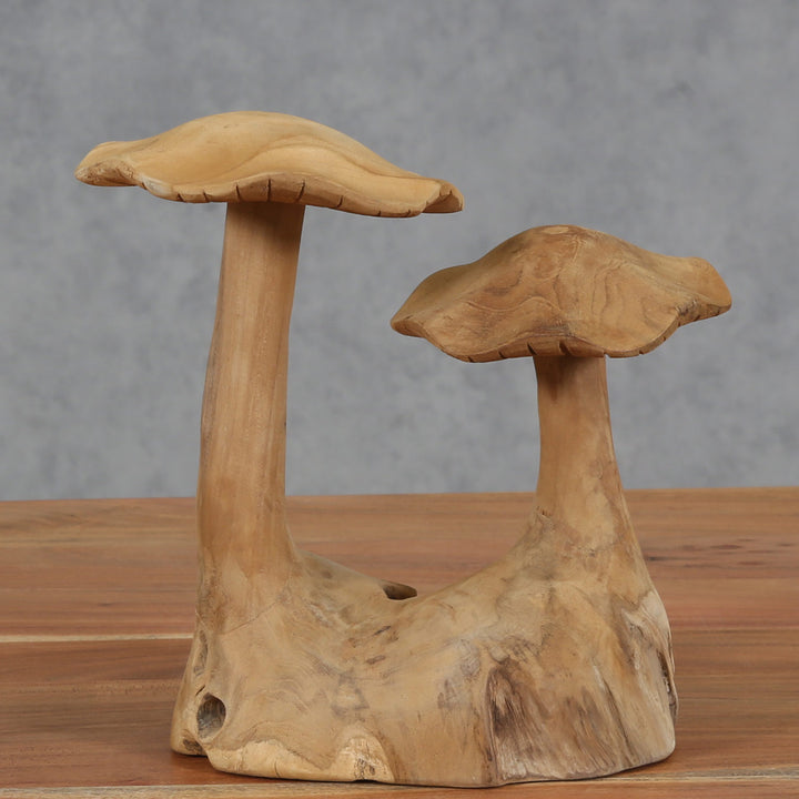 Mushrooms sculpture Matilda