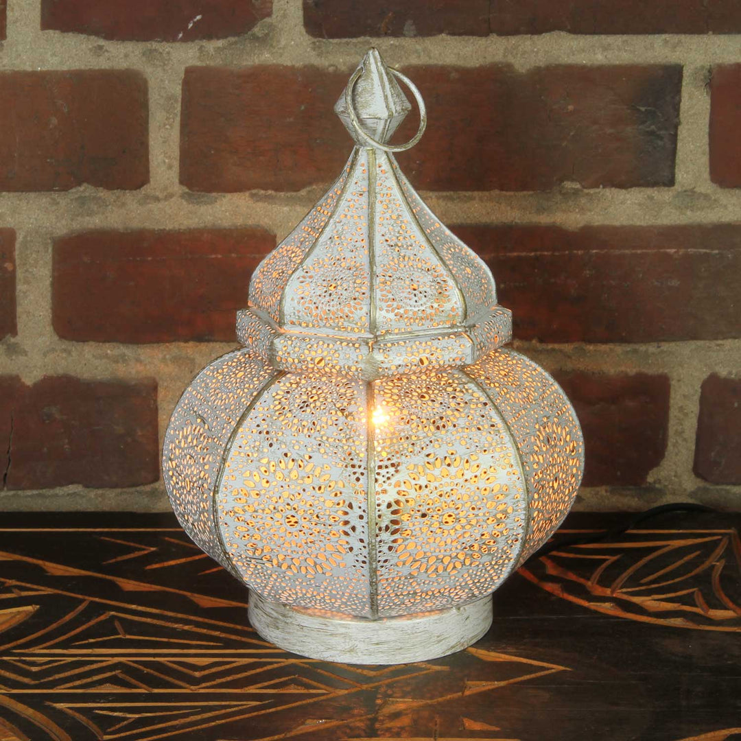 Oriental lantern Alima