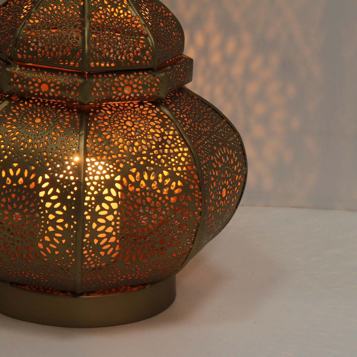 Oriental lantern Anida