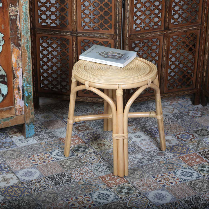 Rattan side table Deria
