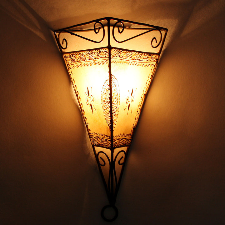 Emrah natural leather wall lamp