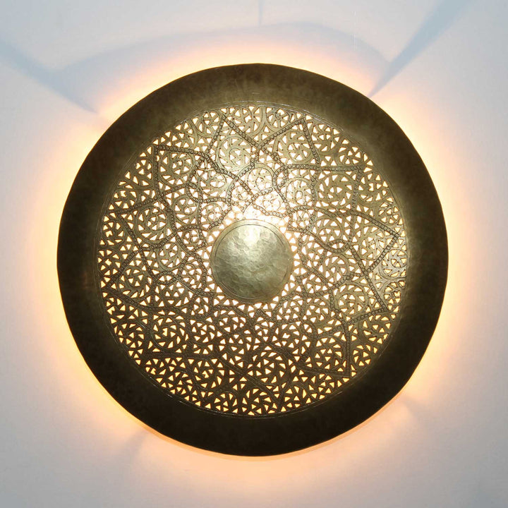 Brass wall lamp Hilal Klein