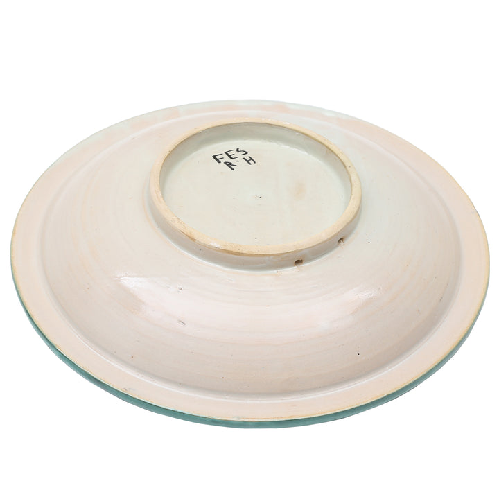 Bottom of the hand-crafted ceramic bowl from Fès with a base ring